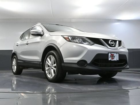 Used 2017 Nissan Rogue Sport SV AWD/4WD image 49