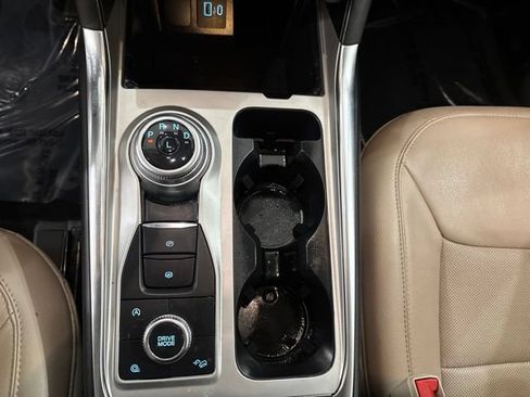 Used 2023 Ford Explorer Limited AWD/4WD image 29