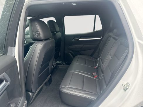 New 2027 GMC Terrain Elevation w/ Elevation Premium Package AWD/4WD image 24