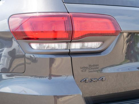 Used 2021 Jeep Grand Cherokee Limited w/ Quick Order Package 28K 80th AWD/4WD image 17