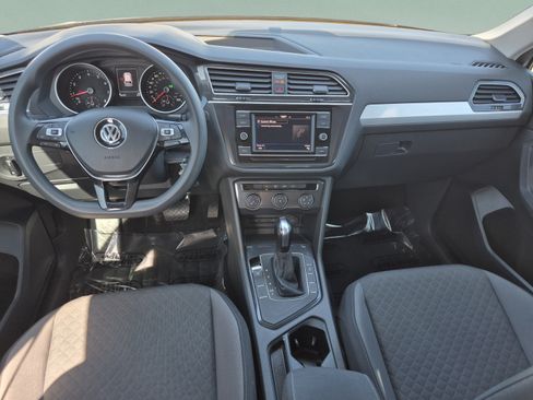 Used 2020 Volkswagen Tiguan S FWD image 10