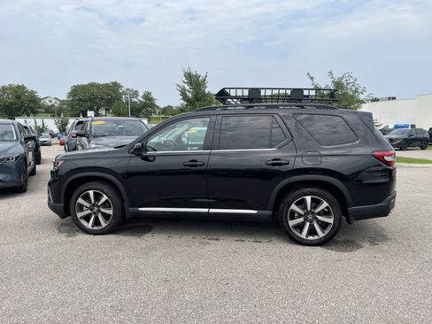Certified 2024 Honda Pilot Elite image 7