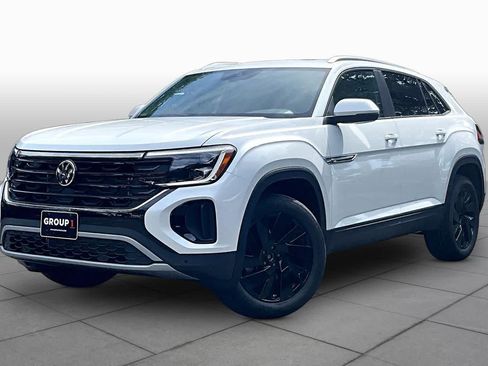 New 2026 Volkswagen Atlas Cross Sport SE FWD image 1