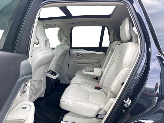 Used 2017 Volvo XC90 T6 Momentum w/ Vision Package AWD/4WD image 11