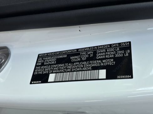 Certified 2025 Volvo XC90 T8 Plus w/ Protection Package AWD/4WD image 33