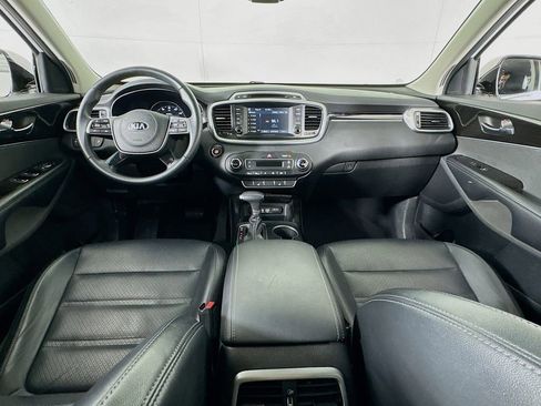 Used 2019 Kia Sorento EX FWD image 25