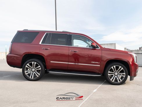 Used 2017 GMC Yukon Denali w/ Open Road Package image 8