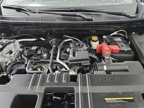 New 2026 Nissan Kicks SR w/ Cold Weather Package image 37