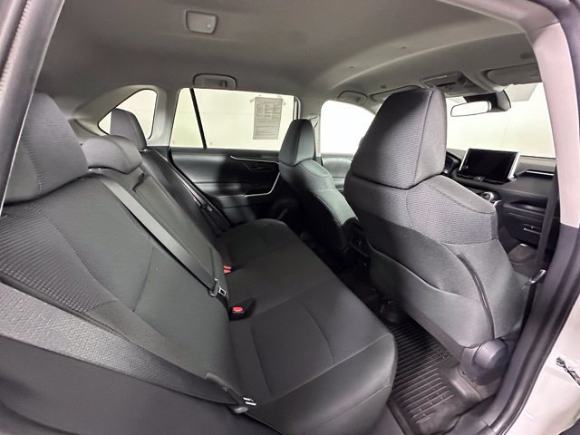 Used 2023 Toyota RAV4 LE AWD/4WD image 24