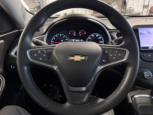 Used 2022 Chevrolet Malibu RS image 20