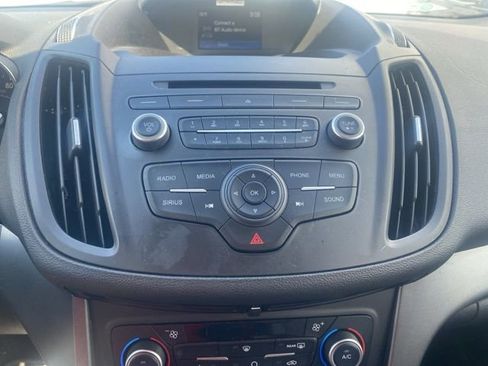 Used 2018 Ford Escape SE image 23