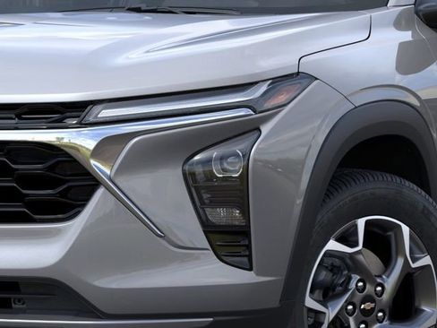 New 2026 Chevrolet Trax LT w/ LT Convenience Package FWD image 10