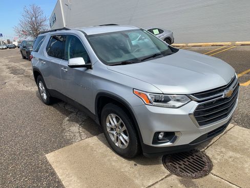 Used 2020 Chevrolet Traverse LT w/ LPO, Floor Liner Package image 2