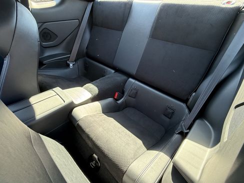 Used 2025 Toyota GR86 Premium w/ ALL Weather Mat Package (TMS) image 16