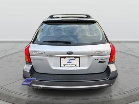 Used 2007 Subaru Outback 2.5i Limited AWD/4WD image 7