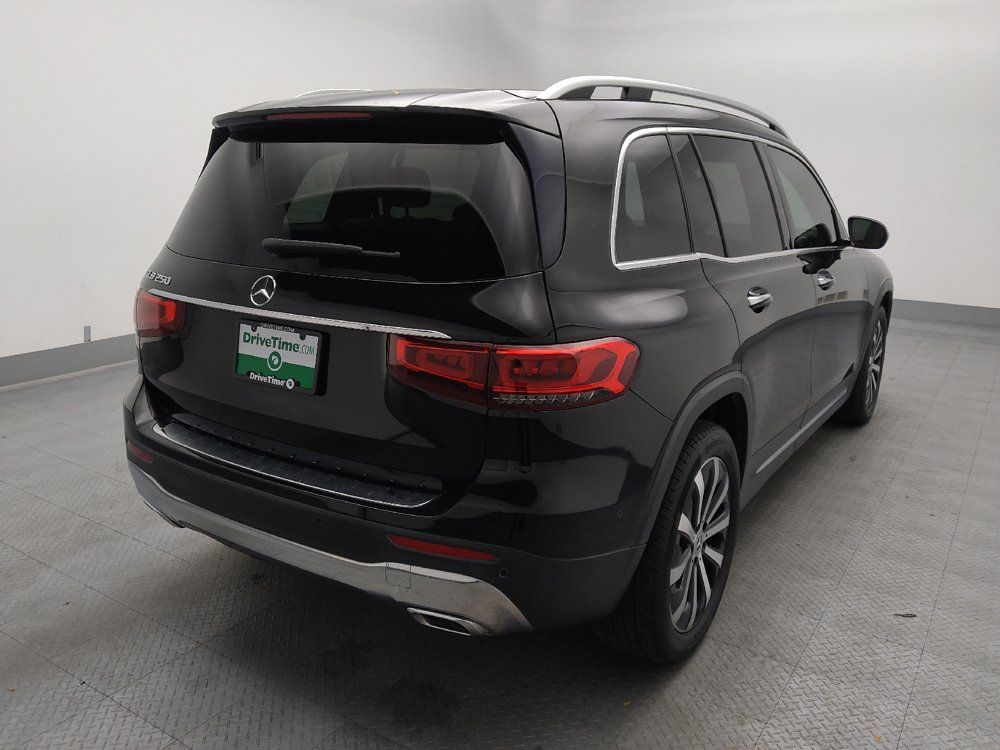 Used 2021 Mercedes-Benz GLB 250 w/ Premium Package image 7