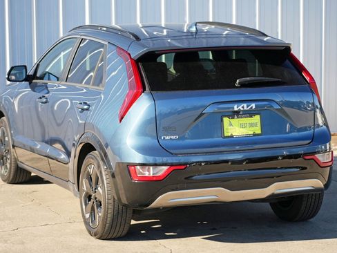Used 2023 Kia Niro Wind w/ Wind Preserve Package image 46