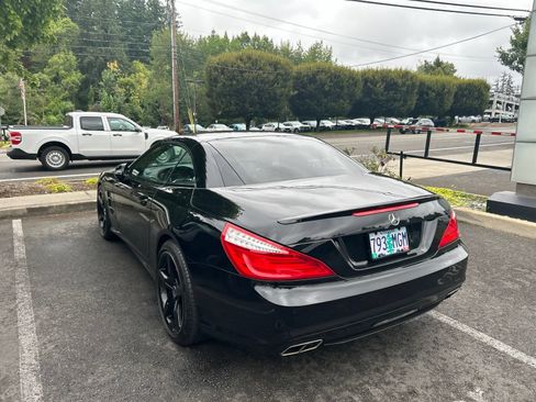 Used 2013 Mercedes-Benz SL 550 image 7