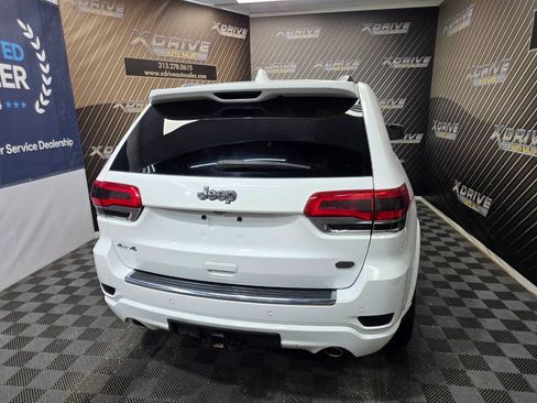 Used 2015 Jeep Grand Cherokee Overland w/ Advanced Technology Group AWD/4WD image 12