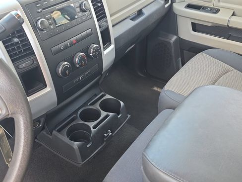 Used 2012 RAM 1500 Classic SLT RWD image 20
