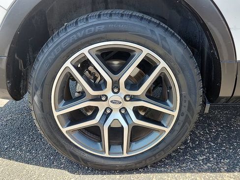 Used 2018 Ford Explorer Sport AWD/4WD image 7