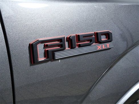 Used 2016 Ford F150 XLT w/ Equipment Group 302A Luxury image 9