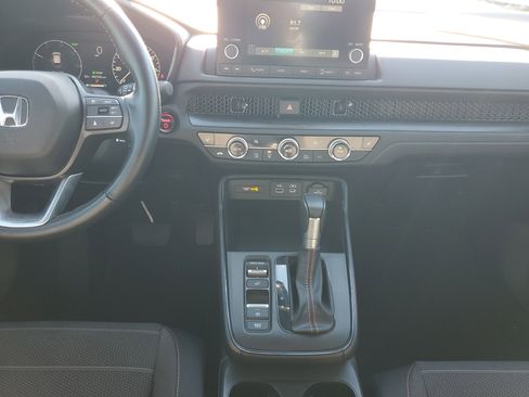 Used 2025 Honda CR-V Sport image 18