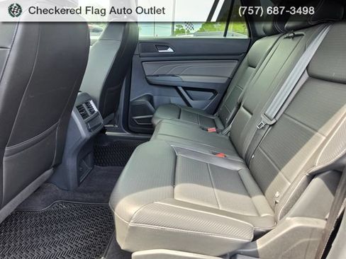 Used 2023 Volkswagen Atlas Cross Sport SE AWD/4WD image 36