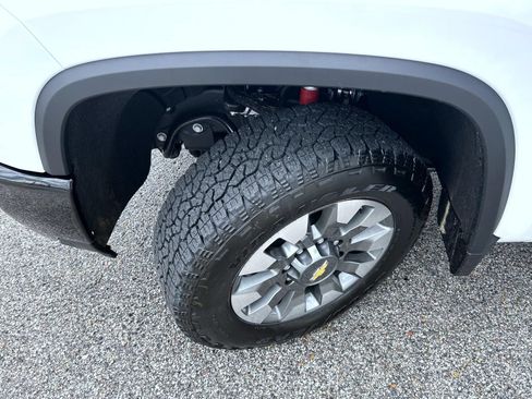 New 2026 Chevrolet Silverado 2500 Custom w/ Custom Convenience Package AWD/4WD image 23