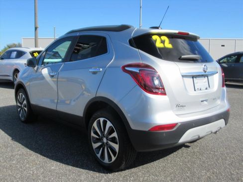 Used 2022 Buick Encore Preferred w/ Safety Package II image 4