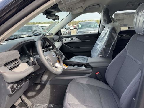 New 2026 Ford Explorer Active image 14