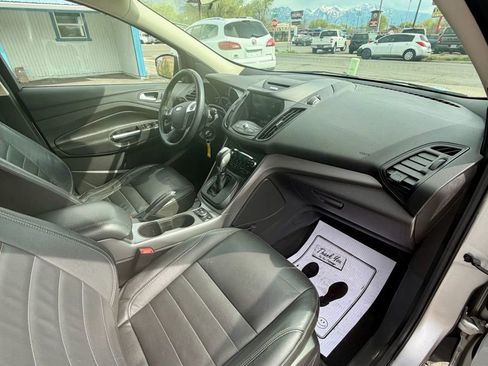 Used 2015 Ford Escape SE w/ Equipment Group 201A AWD/4WD image 15