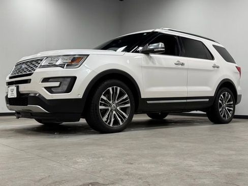 Certified 2017 Ford Explorer Platinum image 5