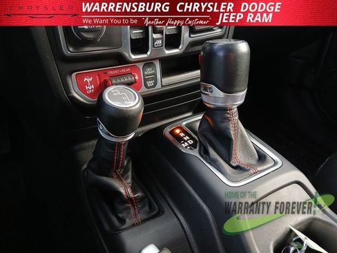 Used 2023 Jeep Gladiator Rubicon w/ LED Lighting Group image 28