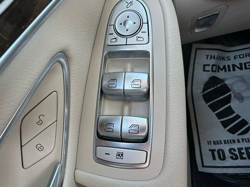 Used 2018 Mercedes-Benz GLC 300 4MATIC image 14