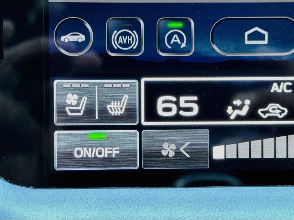 Used 2024 Subaru Outback Touring w/ Tech Package 2 AWD/4WD image 24