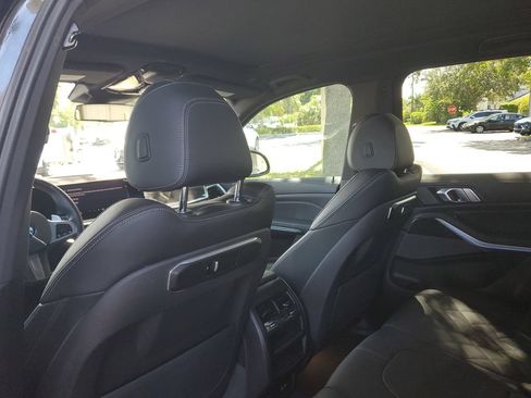 Used 2024 BMW X5 xDrive40i w/ M Sport Package AWD/4WD image 15
