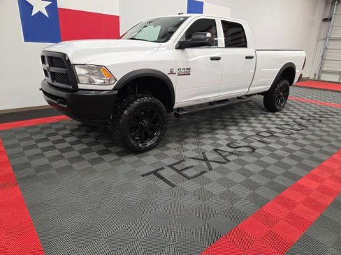 Used 2017 RAM 2500 Tradesman w/ Popular Equipment Group image 2
