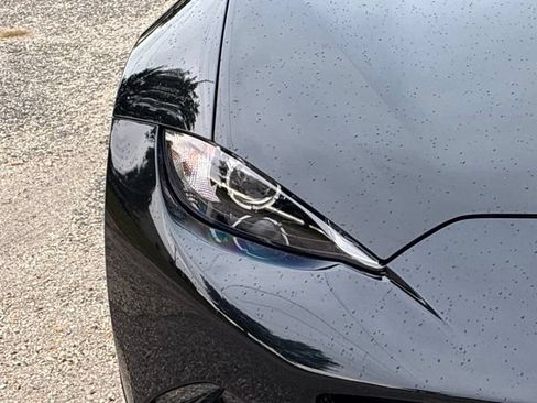 Used 2021 MAZDA MX-5 Miata RF Grand Touring RWD image 19