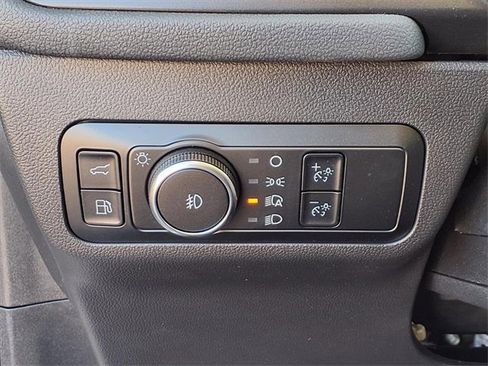 Used 2024 Ford Escape SE image 14