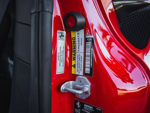 Used 2021 Ferrari F8 Tributo RWD image 60
