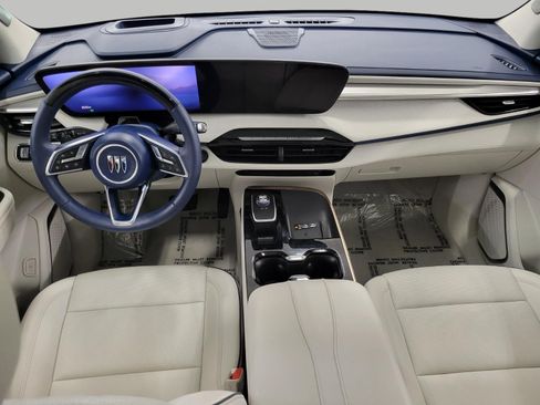 Used 2025 Buick Enclave Avenir w/ Super Cruise Package AWD/4WD image 6