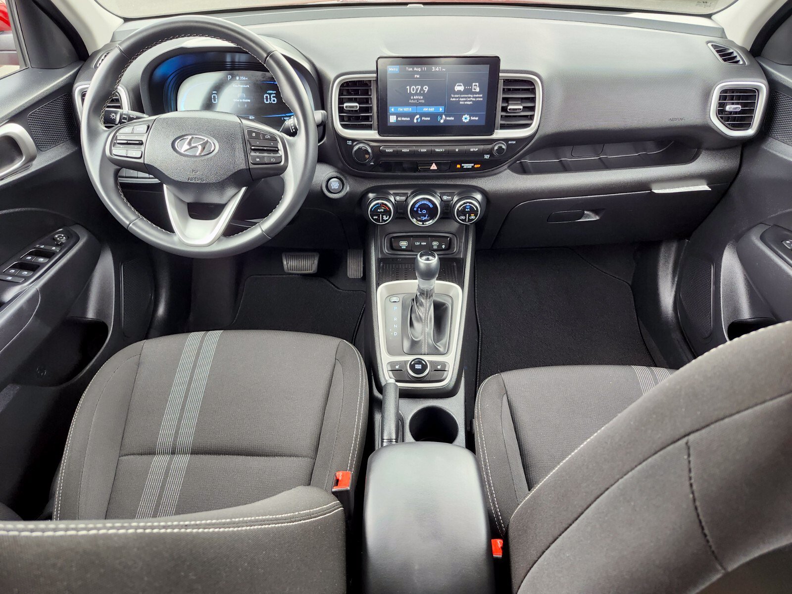 Certified 2026 Hyundai Venue SEL FWD image 12