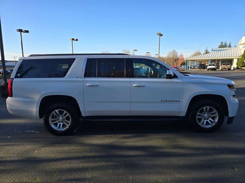 Used 2018 Chevrolet Suburban LT image 26