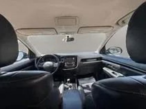 Used 2019 Mitsubishi Outlander SE FWD image 17