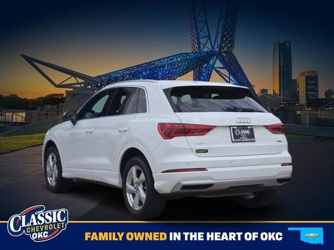 Used 2020 Audi Q3 2.0T Premium w/ Convenience Package AWD/4WD image 5