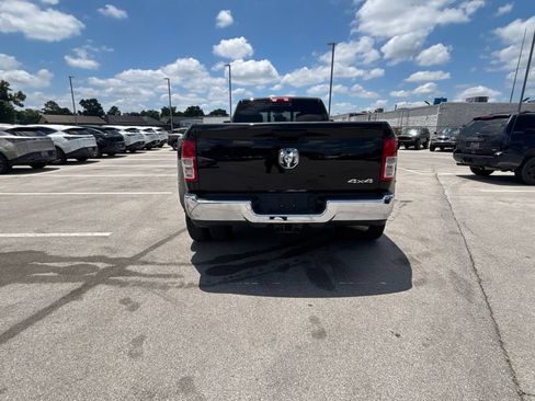 Used 2024 RAM 3500 Tradesman w/ Chrome Appearance Group AWD/4WD image 5
