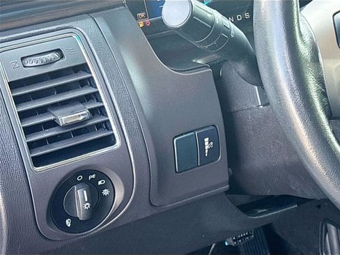 Used 2017 Ford Flex SEL image 11