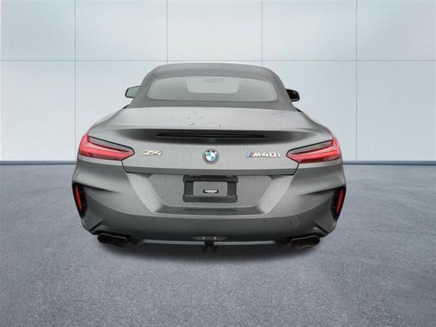 Used 2022 BMW Z4 M40i w/ Driving Assistance Package image 7