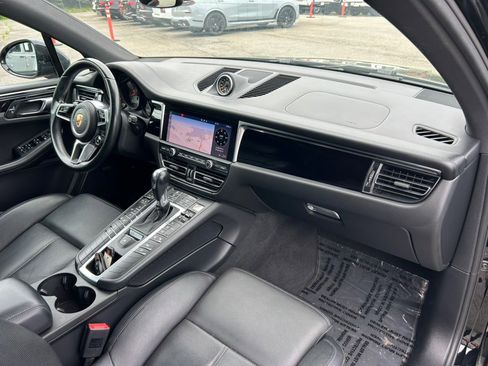 Used 2020 Porsche Macan S AWD/4WD image 23